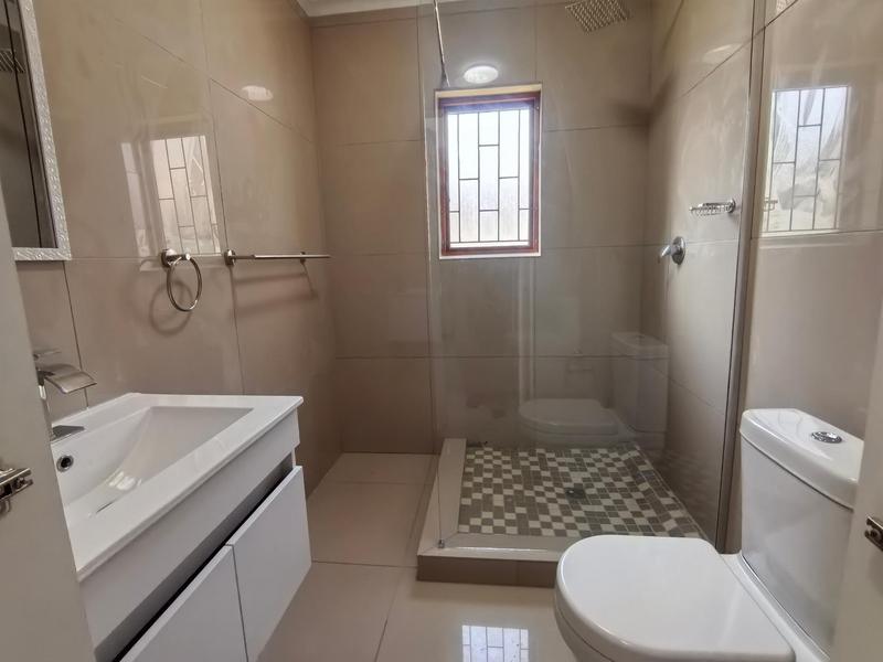 To Let 3 Bedroom Property for Rent in Strand Western Cape